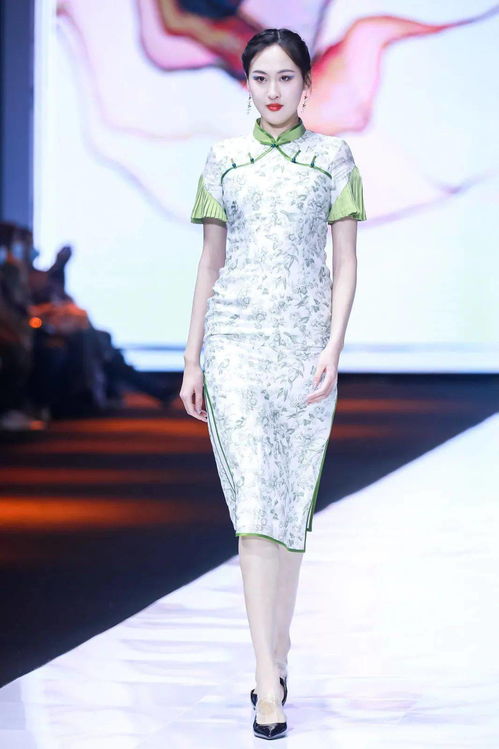 月河共影，衣韻東方 萊素旗袍亮相2021中國（贛州）服裝原創設計周